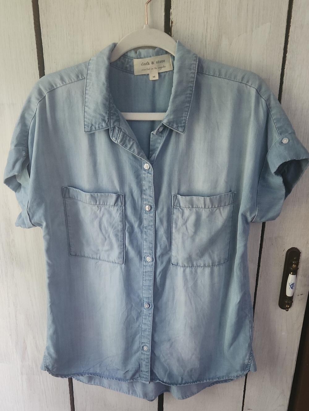 cloth & stone Chambray Blue Womens Short-Sleeve Button-Up Shirt Size Medium